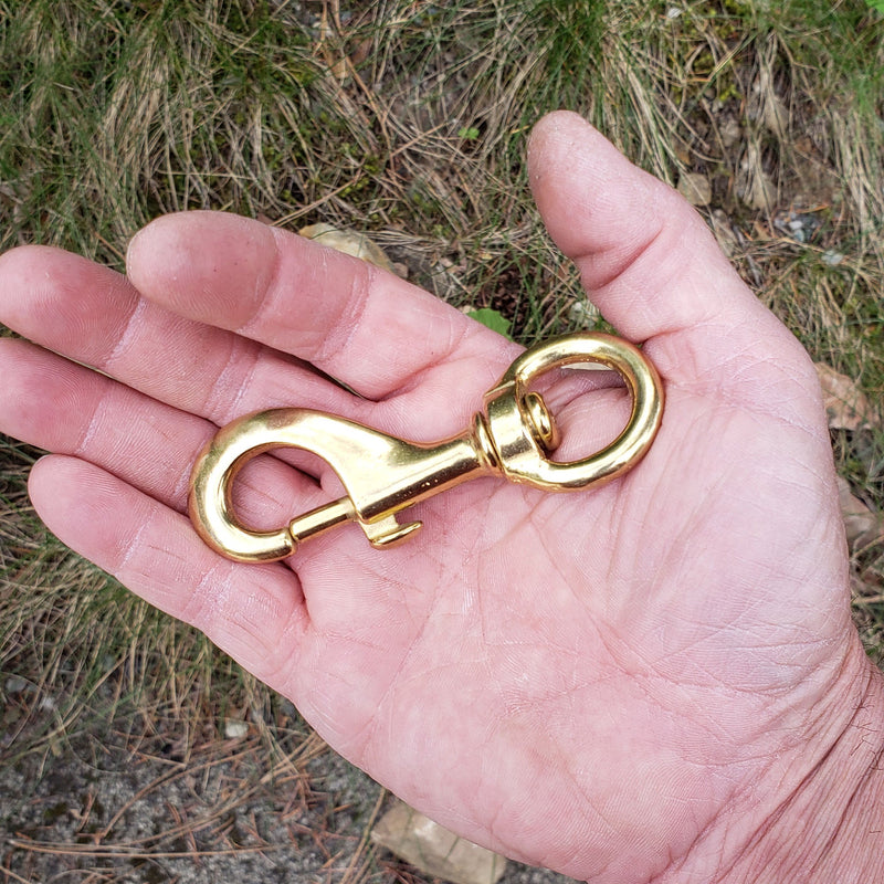 Load image into Gallery viewer, Solid Brass Swivel Snaps - Large Heavy-Duty SIze for Large Pet Leashes, Tie-Outs, Etc.