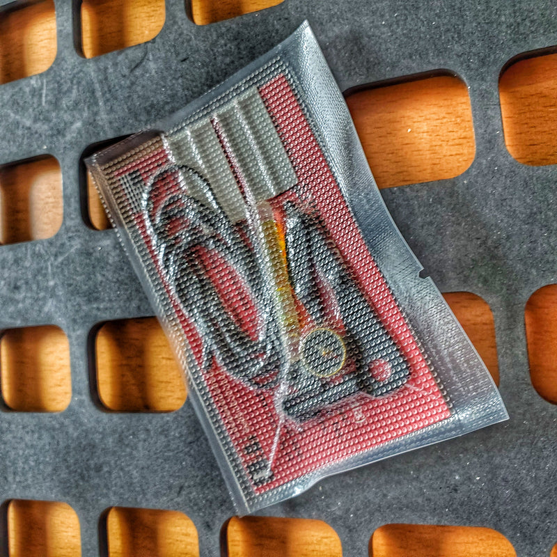 Load image into Gallery viewer, Shim Personal Survival Cards - Wallet Size Vacuum Sealed Survival Packets