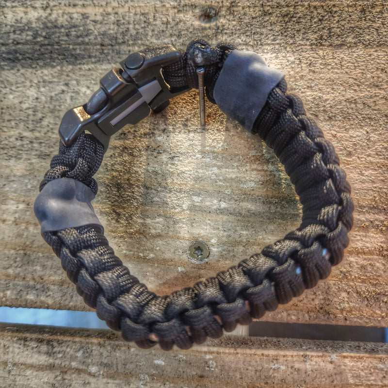 Load image into Gallery viewer, Scout Slimline: Minimalist's Paracord Bracelet for Survival Essentials - Fire, Cut, Shelter, Signal