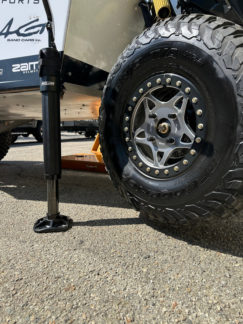 Load image into Gallery viewer, CarbonPro Hydraulic Jack with Mounting Clamps MLH 48''