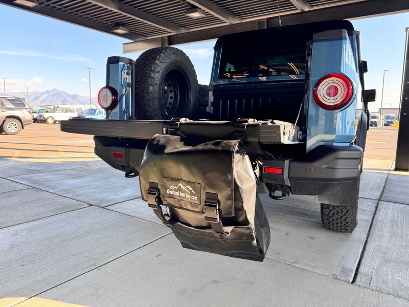 Load image into Gallery viewer, Tailgate Trash Bag Gladiator - Tacoma - Ram - Rivian -QuarterMaster