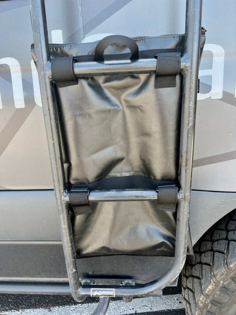 Load image into Gallery viewer, INEOS Grenadier Ladder Trash Bag - 24 inch