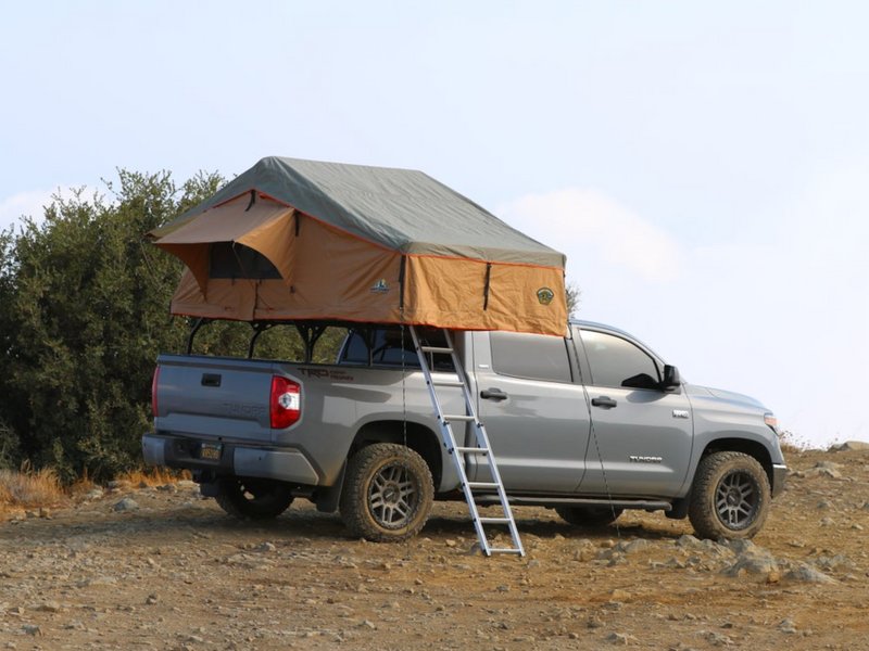 Load image into Gallery viewer, Tuff Stuff Ranger Roof Top Tent - 3 Person