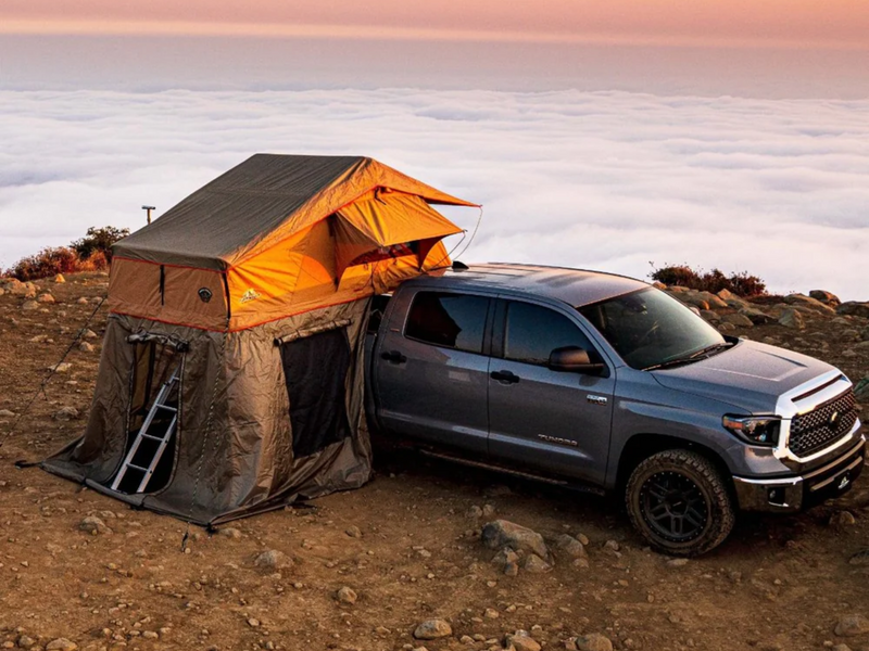 Load image into Gallery viewer, Tuff Stuff Ranger Roof Top Tent - 3 Person