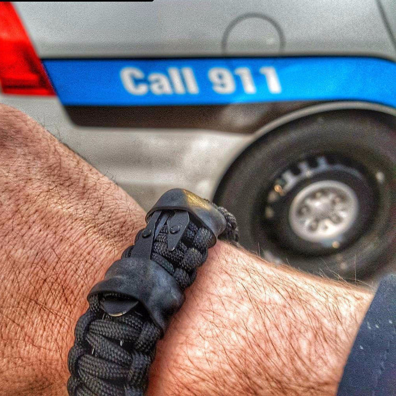 Load image into Gallery viewer, First Responder Strap - Police LEO backup duty gear w/ light, cuff key, seatbelt cutter, compass.
