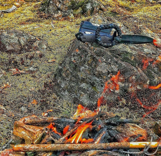 Camper Strap - Outdoor, Hike, & Kayak ready Survival Fire Starter Paracord Bracelet.