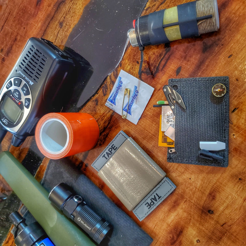 Load image into Gallery viewer, Subdued Storage Pocket Patch: A coverable two layer Velcro patch with hook and loop sides.
