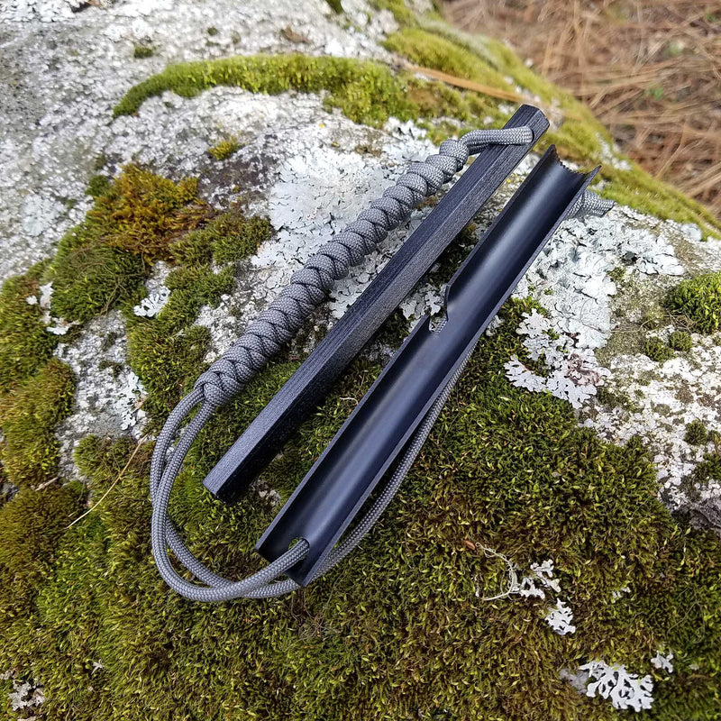 Load image into Gallery viewer, HexaLite™ Ferro Rod Fire Starter - X-Large 6-Sided Shape &amp; Easy Grip Striker
