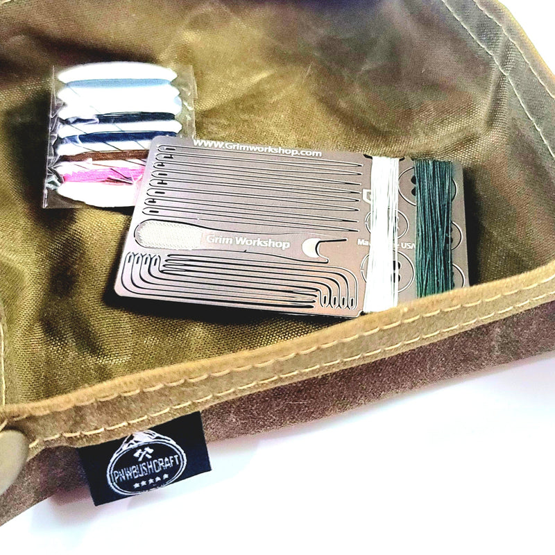 Load image into Gallery viewer, Sewing Card Gen 2 : Credit Card Size Travel Sewing Kit
