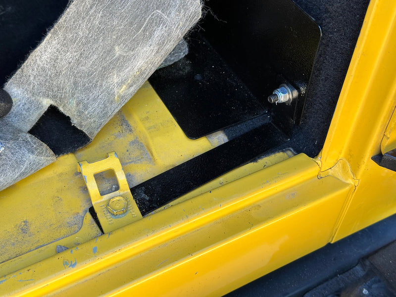 Load image into Gallery viewer, Ridgeback Jeep Security Enclosure - LJ Basic (Rear Seat Installed)
