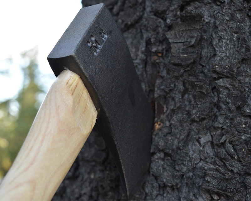 Load image into Gallery viewer, Sport Utility 2.25lb Boy's Axe w/28" Curved Hickory Handle
