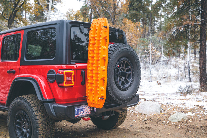 Load image into Gallery viewer, Overland Kitted Spare Tire MAXTRAX Mounting System
