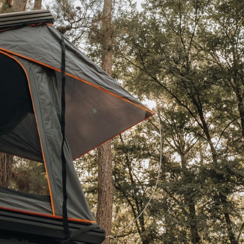 Load image into Gallery viewer, Outdoorsman XL -Aluminum Clam Shell Roof Top Tent
