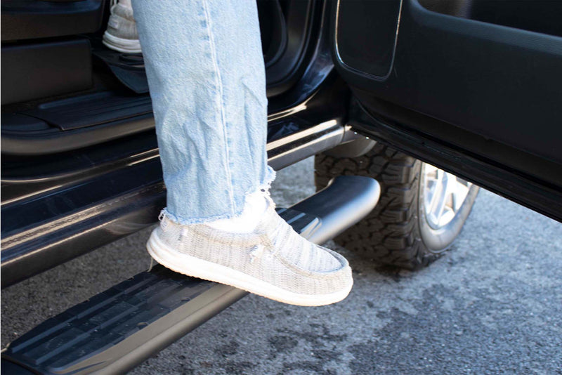 Load image into Gallery viewer, Fishbone Offroad Oval Side Steps for 2014-2019 GM Pickups FB21382
