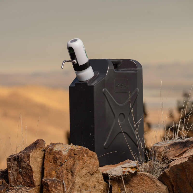 Load image into Gallery viewer, Front Runner Overland Water Pump Kit
