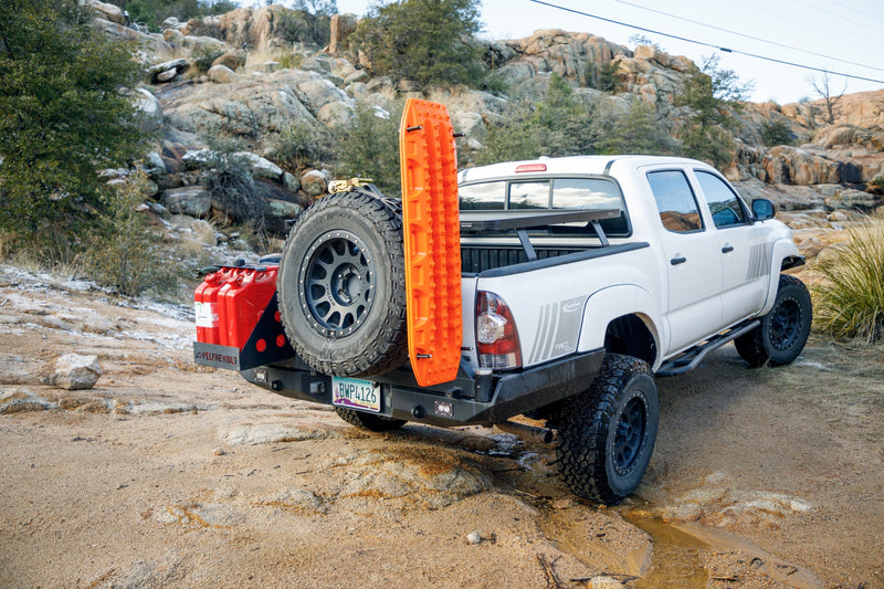 Load image into Gallery viewer, Overland Kitted Spare Tire MAXTRAX Mounting System
