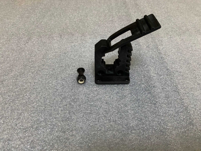Load image into Gallery viewer, Mini Quick Fist Clamp for mounting tools &amp; equipment 5/8" - 1-3/8" diameter
