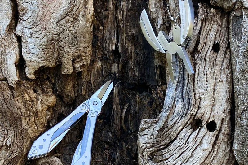 Load image into Gallery viewer, Scissors Multi-Tool &amp; Pliers Keychain
