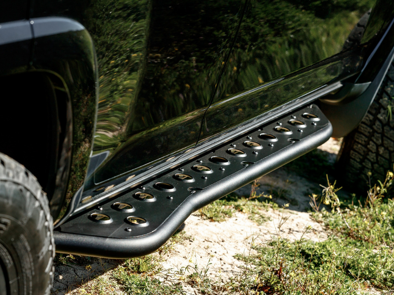 Load image into Gallery viewer, Step Edition Bolt On Rock Sliders For 2010-2024 Toyota 4Runner
