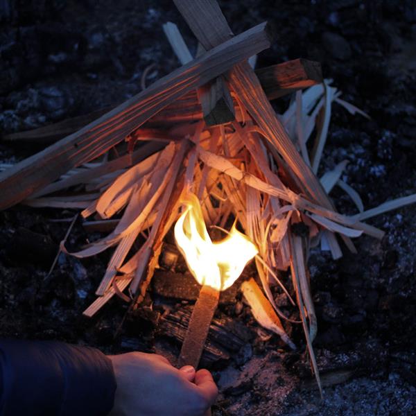 Load image into Gallery viewer, STORMPROOF BEHEMOTH STRIKEABLE FIRE STARTER
