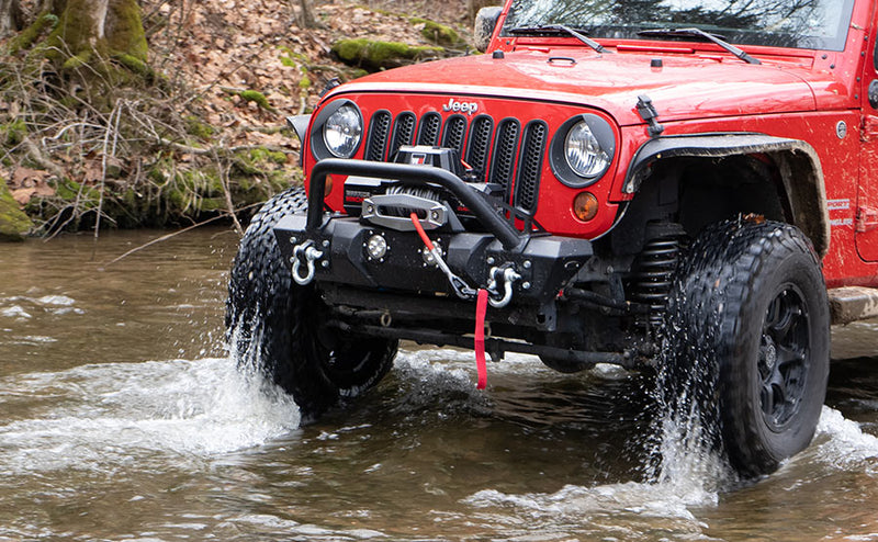 Load image into Gallery viewer, Gladiator F-Type 10,000lb 12v Electric Winch - Synthetic Rope
