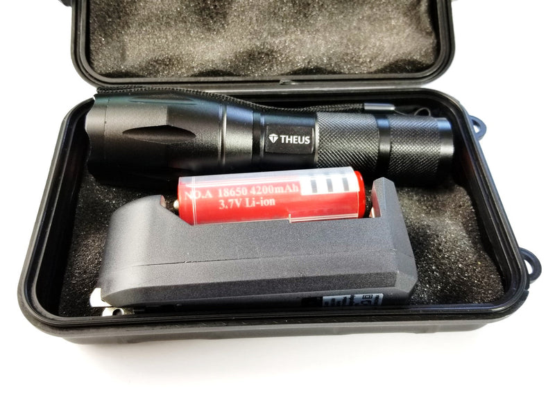 Load image into Gallery viewer, THEUS Rechargeable Flashlight Kit
