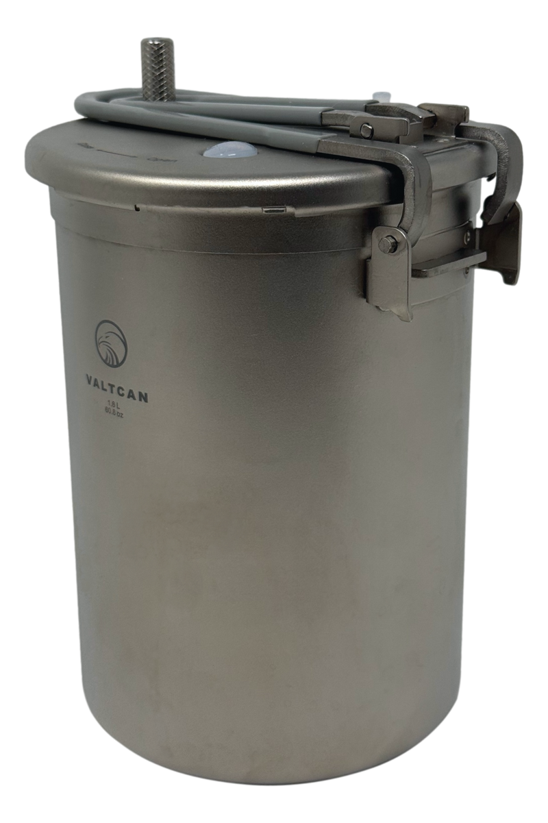 Load image into Gallery viewer, Valtcan 1800ml Titanium Pressure Pot Perfect Rice. Any Flame. Any Altitude. 35 kPa Locking Lid · Rice in 20 Minutes · 1.3 lbs
