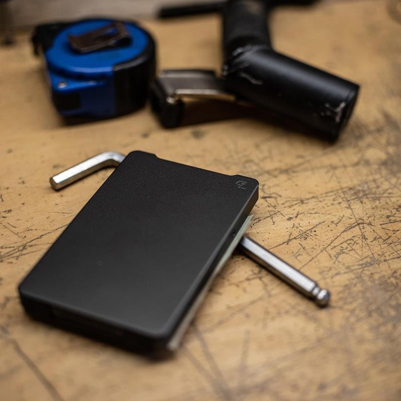 Load image into Gallery viewer, Groove Leather RFID Wallet | Slim RFID-Blocking Minimalist EDC Wallet
