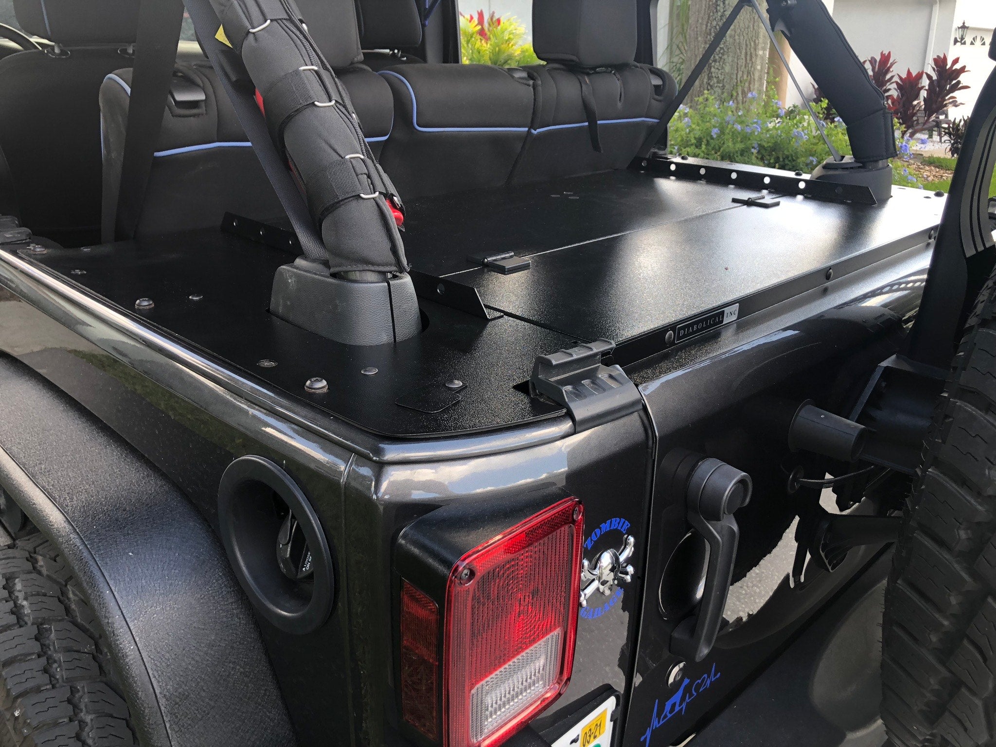 Slipstream Jeep Security Enclosure - JKU (4 Door) – Artemis Outdoor