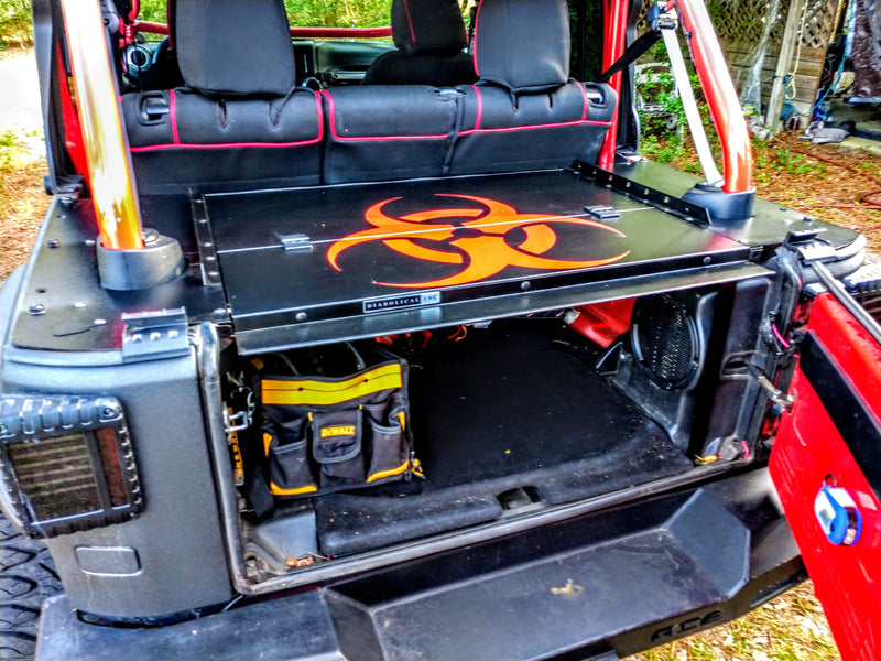 Load image into Gallery viewer, Slipstream Jeep Security Enclosure - JKU (4 Door)

