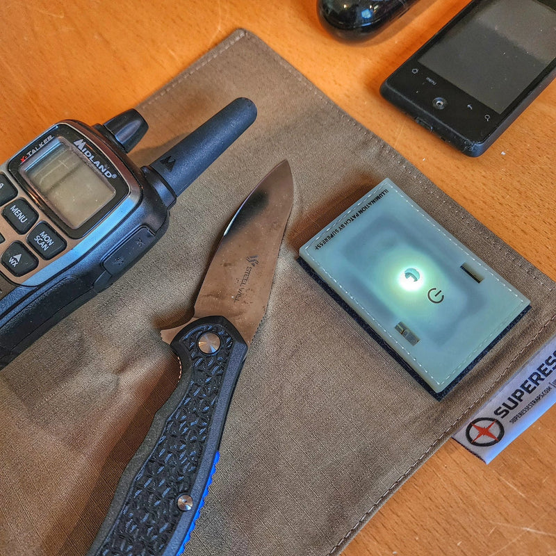 Load image into Gallery viewer, Illumination Patch Kit: Built-in Flashlight and Chemlight Morale Patch
