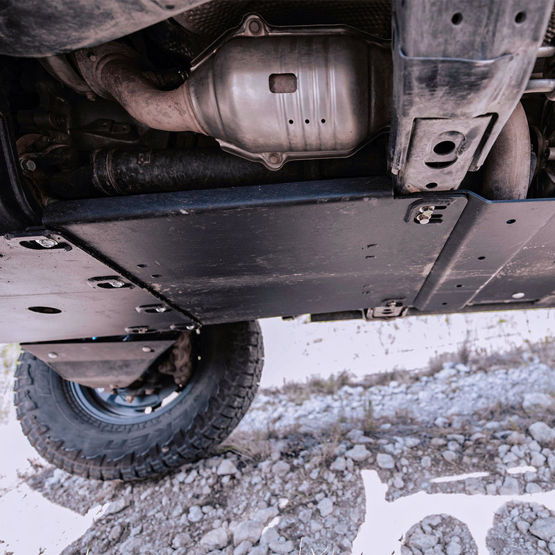 Load image into Gallery viewer, Transmission Skid Plate For 2007-2014 Toyota FJ Cruiser

