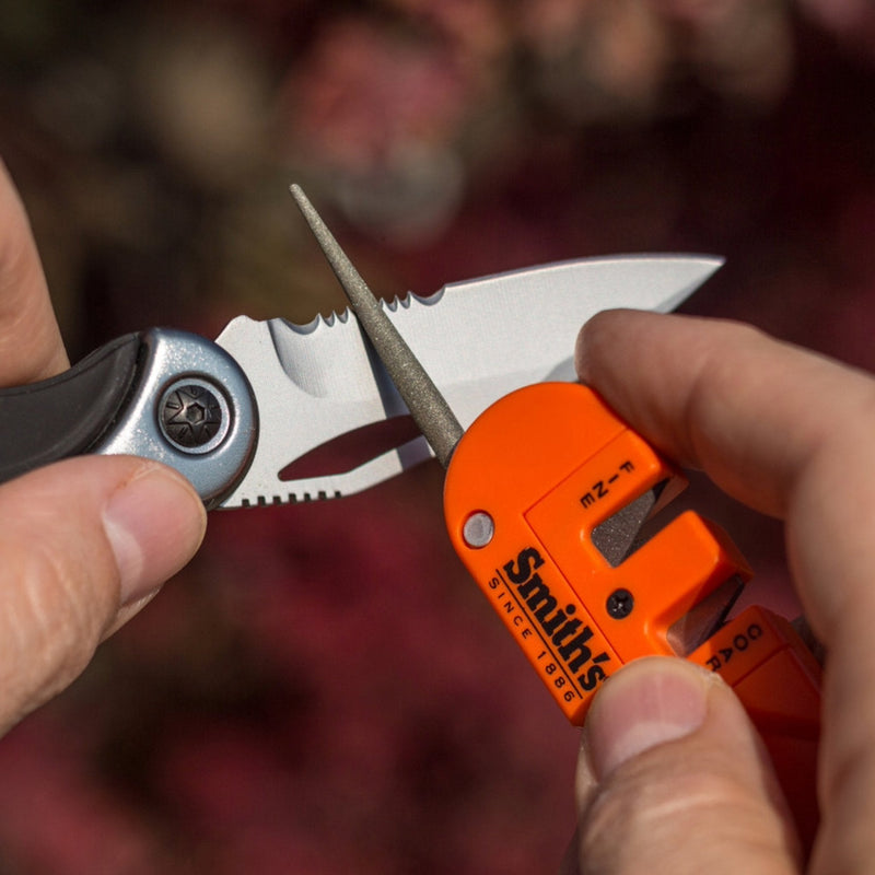 Load image into Gallery viewer, Smith's Pocket Pal Knife Sharpener
