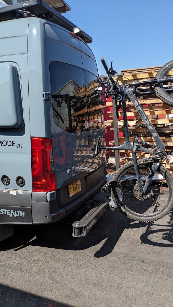 Load image into Gallery viewer, Boss Swingout and 6 bike rack System

