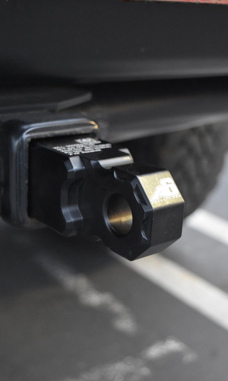 Load image into Gallery viewer, Shackle Block 2" - Black
