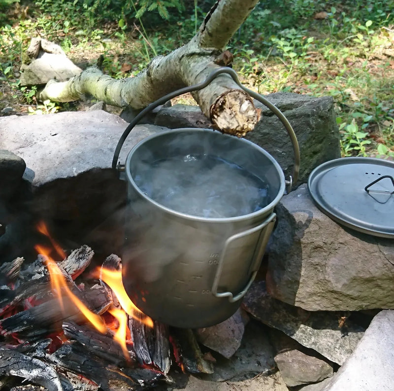 Load image into Gallery viewer, Toaks Titanium 750ml Pot with Bail Handle
